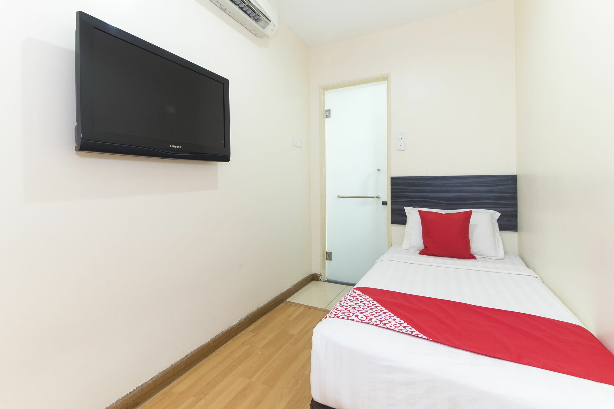 Super Oyo 331 I Boutique Hotel Petaling Jaya Bagian luar foto
